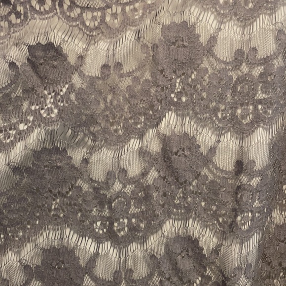 Banana Republic Lace Tank Size Medium - Picture 2 of 4